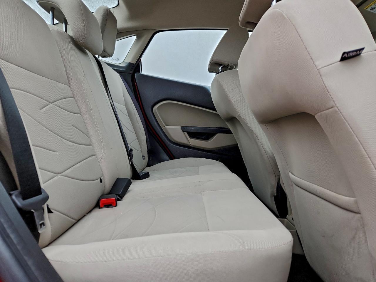 2014 FORD Fiesta