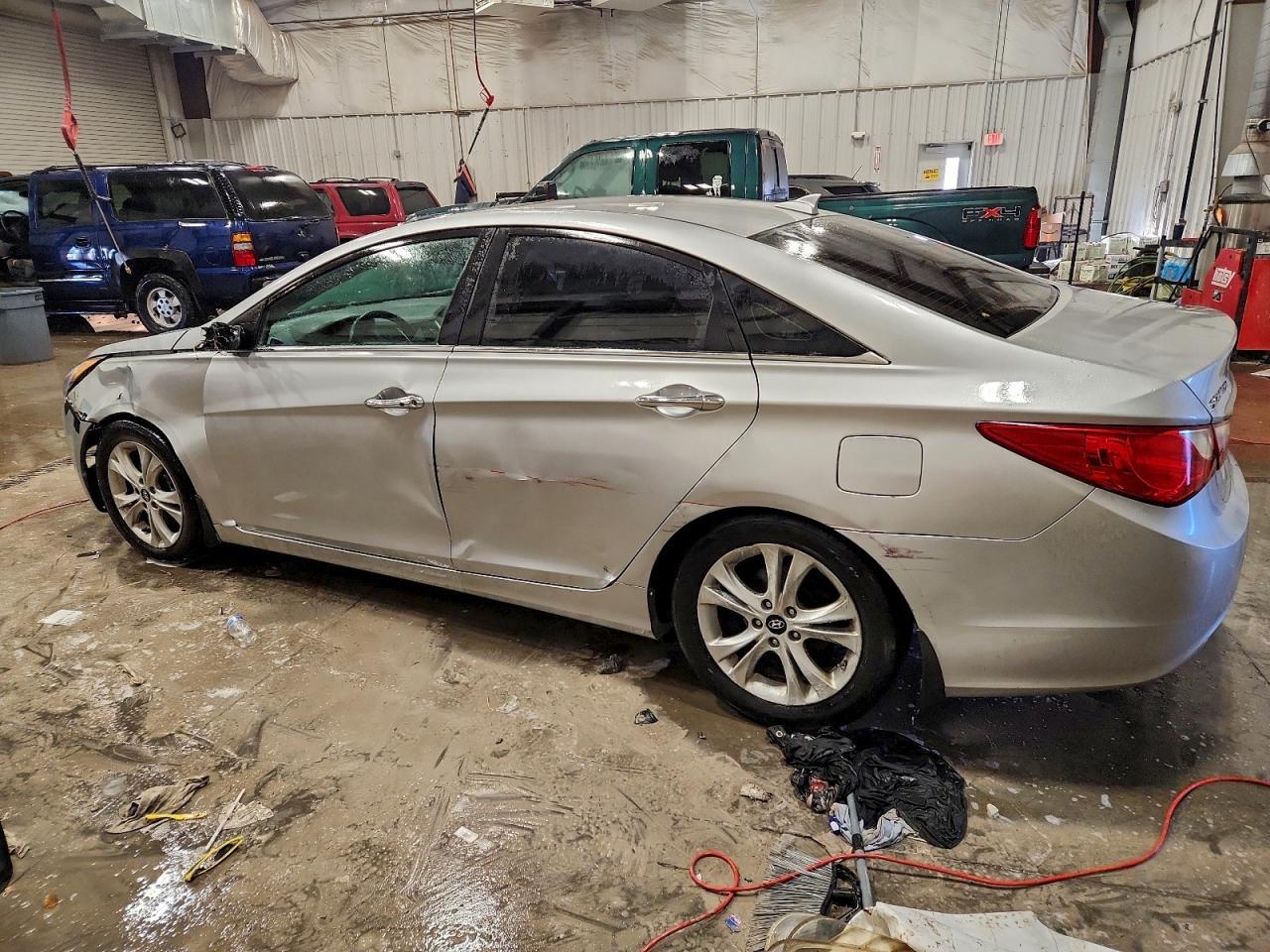 2013 HYUNDAI SONATA