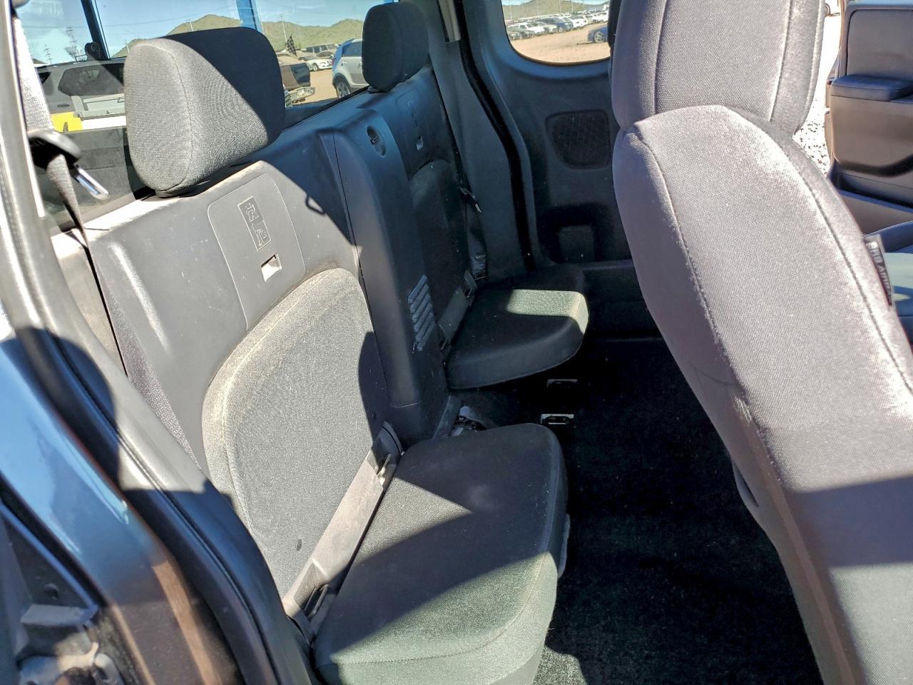 2022 NISSAN Frontier