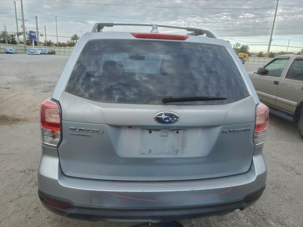 2018 SUBARU FORESTER
