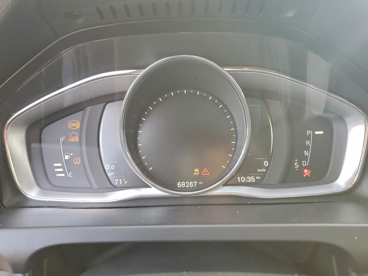 2017 VOLVO S60