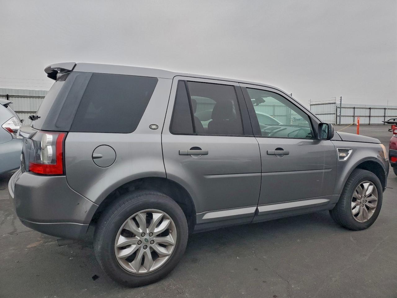 2011 LAND ROVER LR2