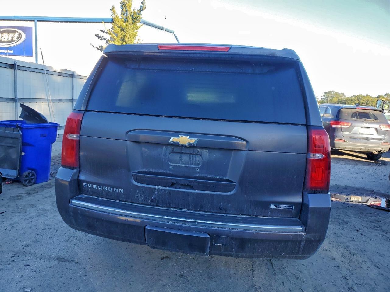 2017 CHEVROLET Suburban