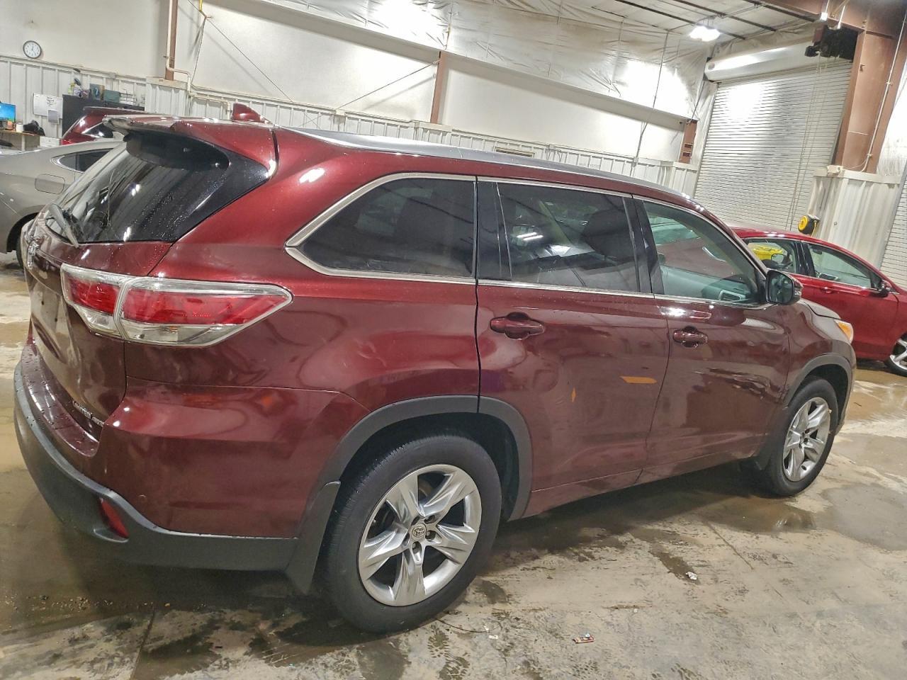 2015 TOYOTA HIGHLANDER