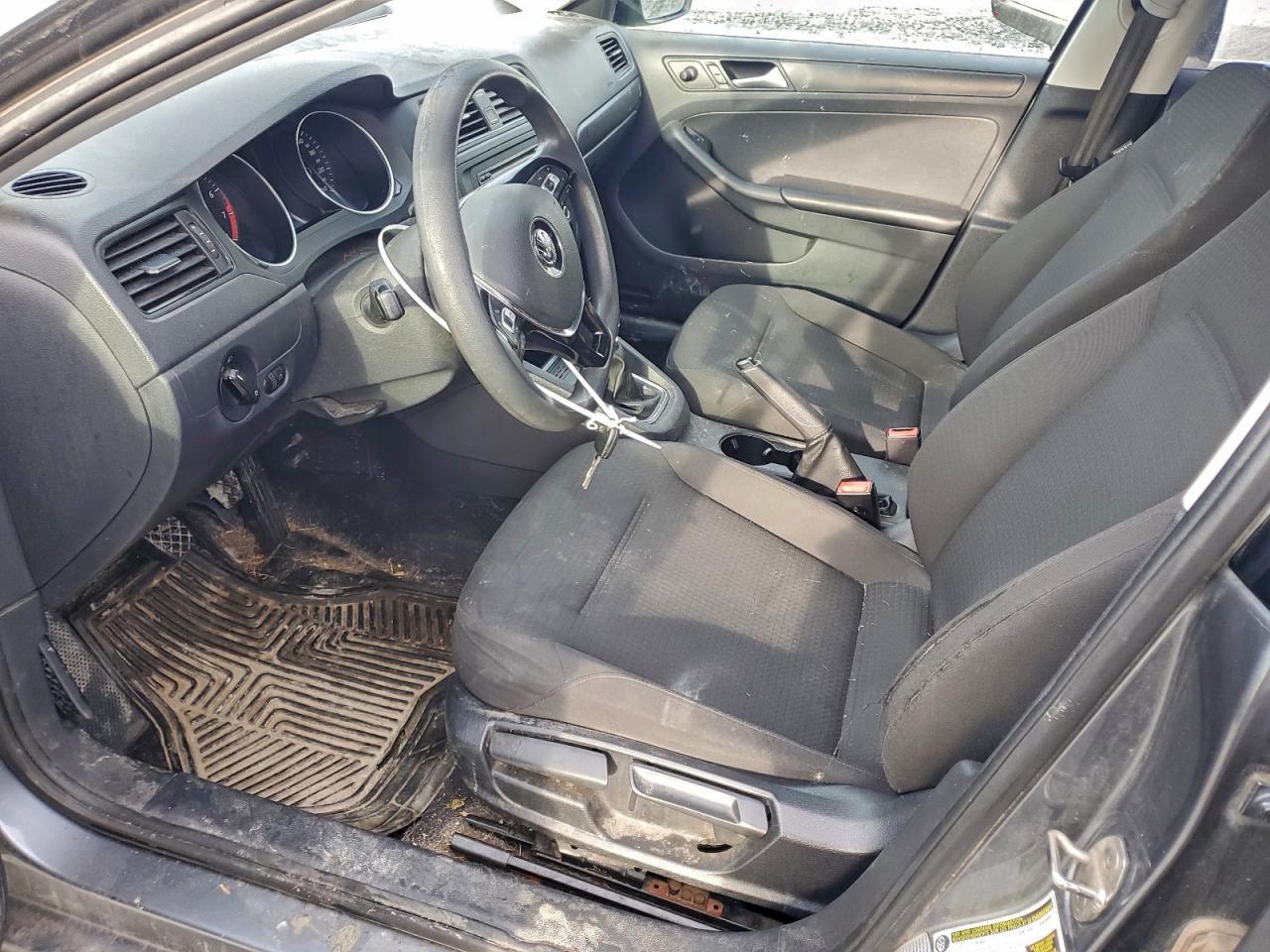 2015 VOLKSWAGEN JETTA