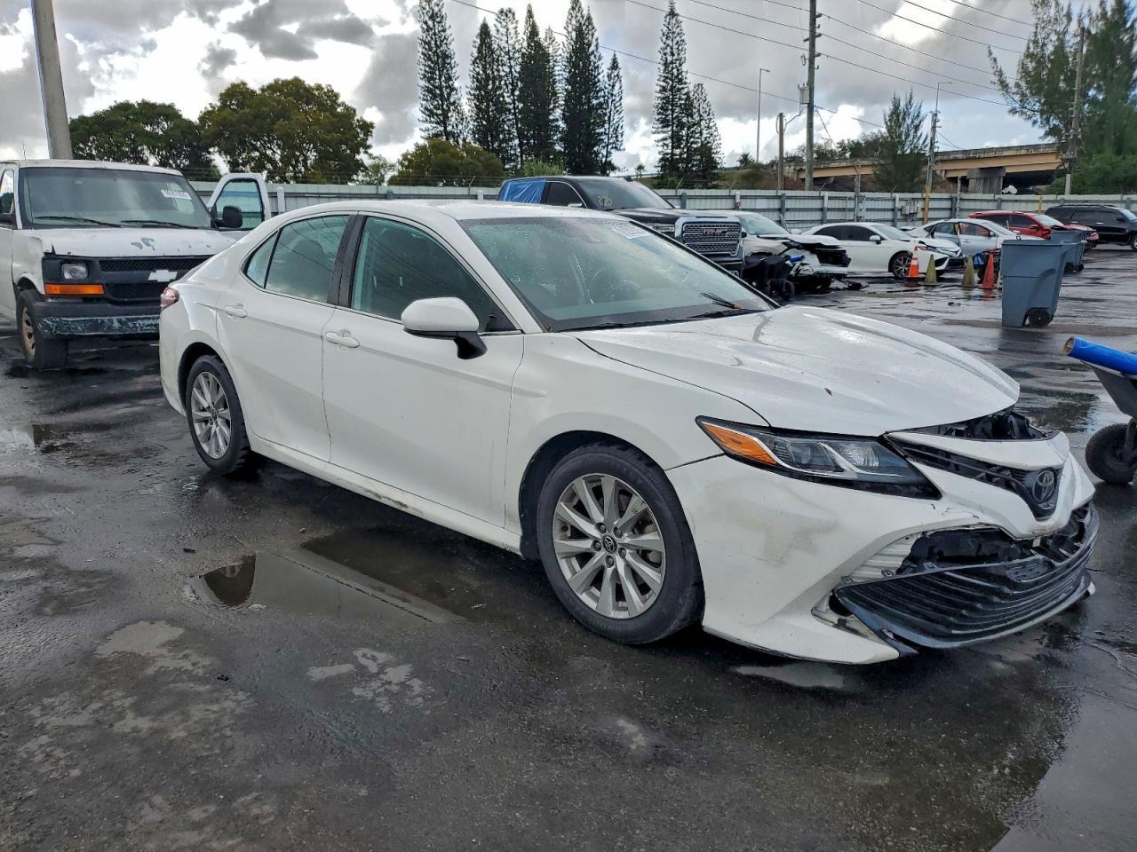 2020 TOYOTA CAMRY