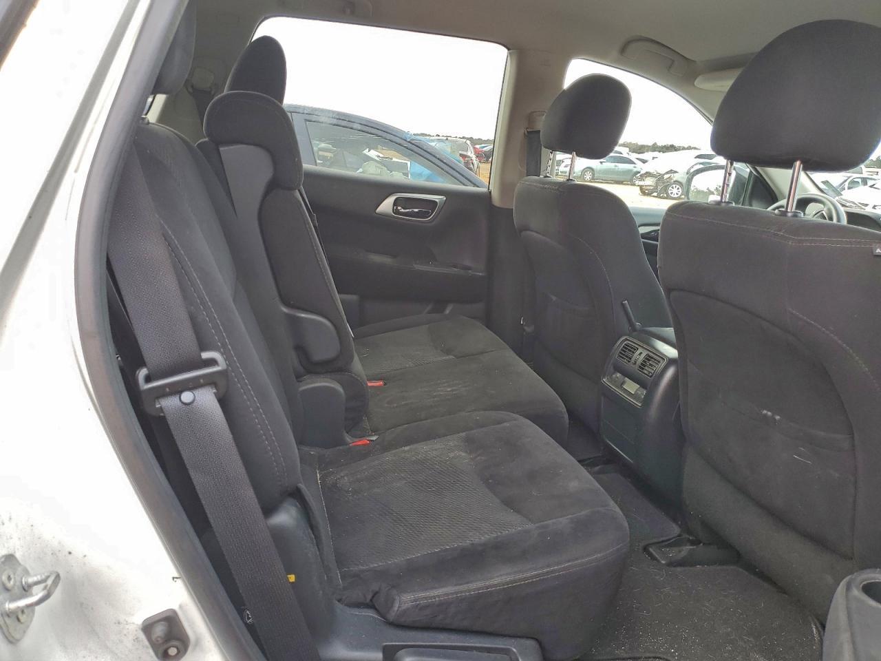 2016 NISSAN PATHFINDER