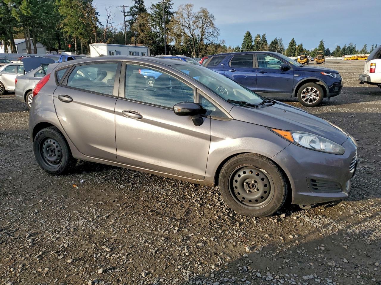 2014 FORD Fiesta
