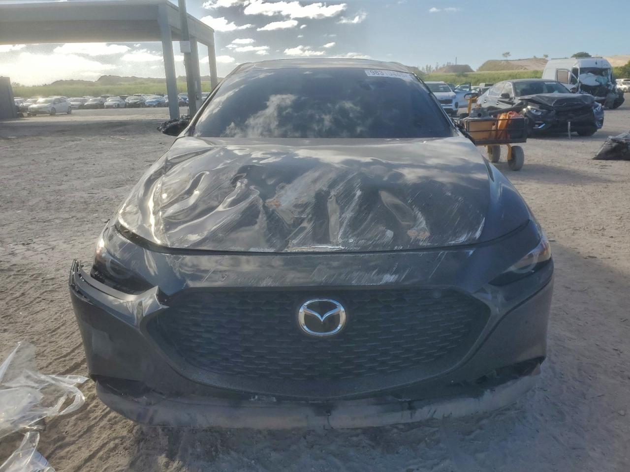 2025 MAZDA 3