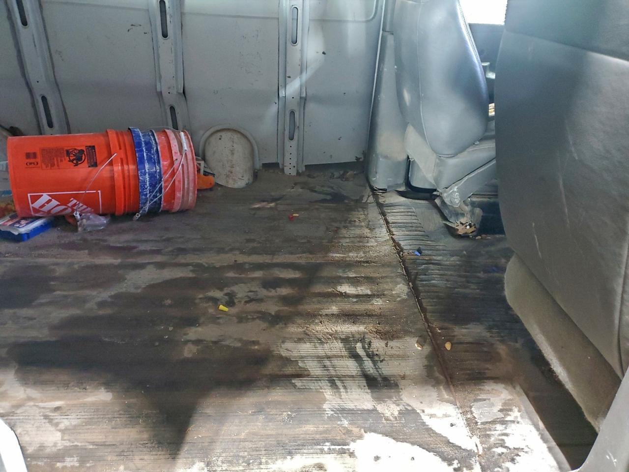 2009 CHEVROLET EXPRESS 2500