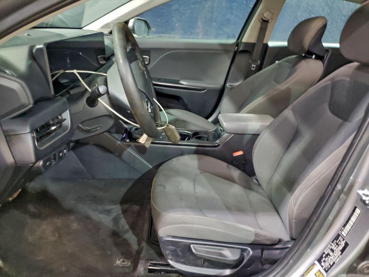 2025 KIA K4