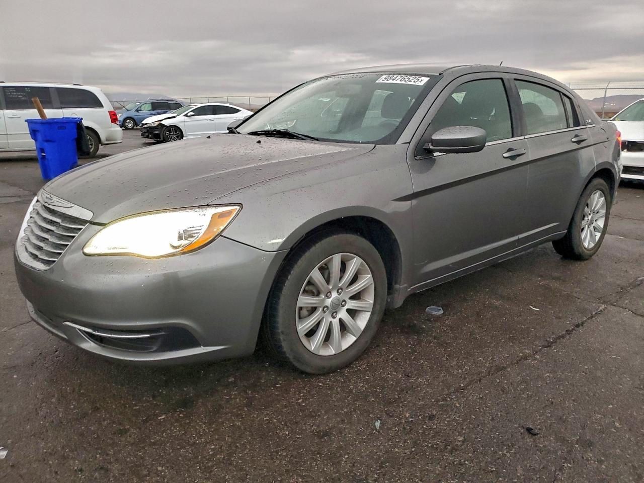 2013 CHRYSLER 200