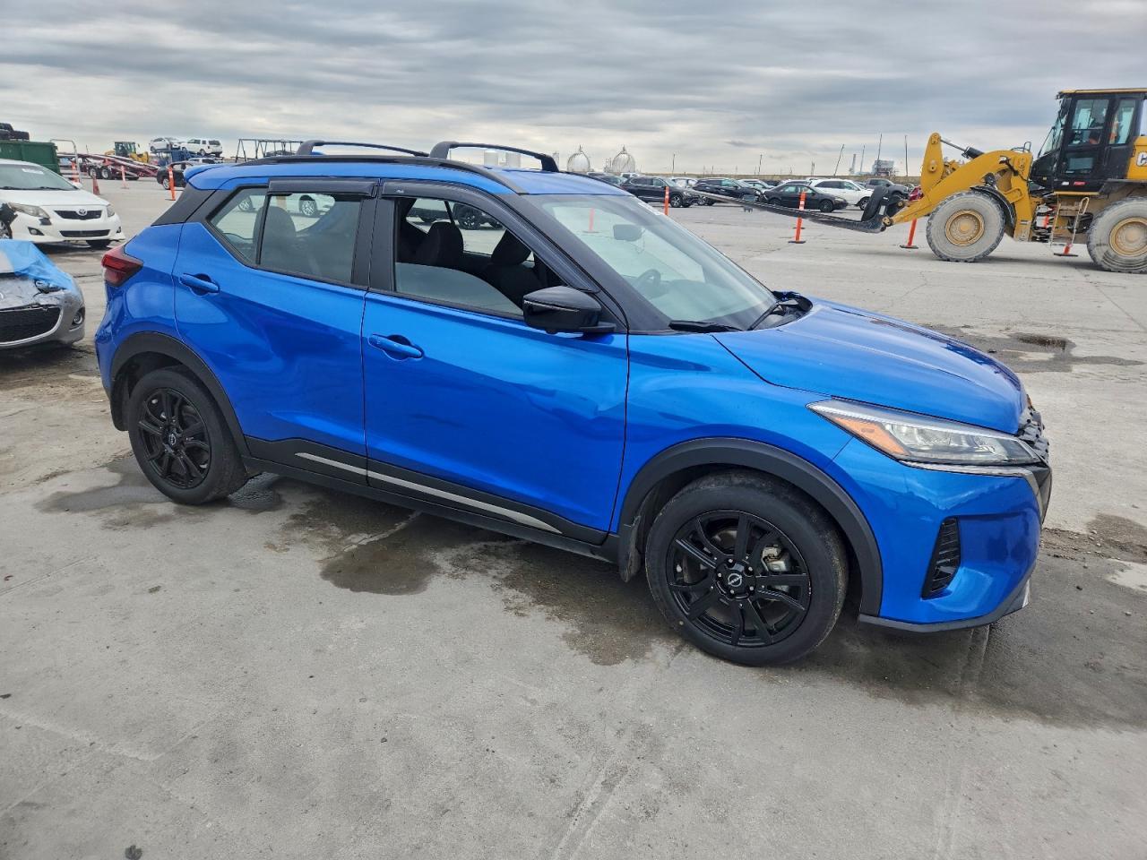 2022 NISSAN KICKS