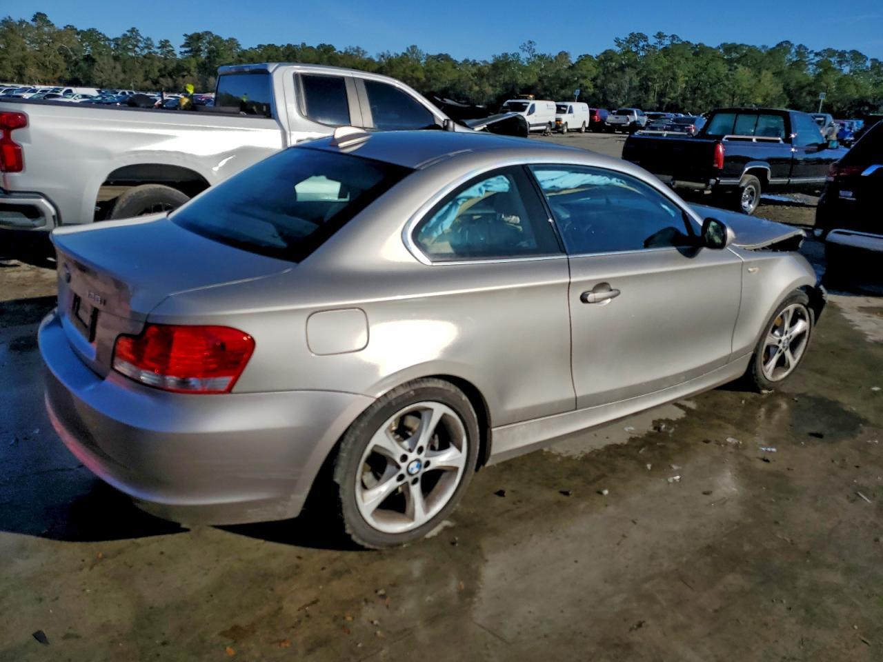 2011 BMW 1 Series