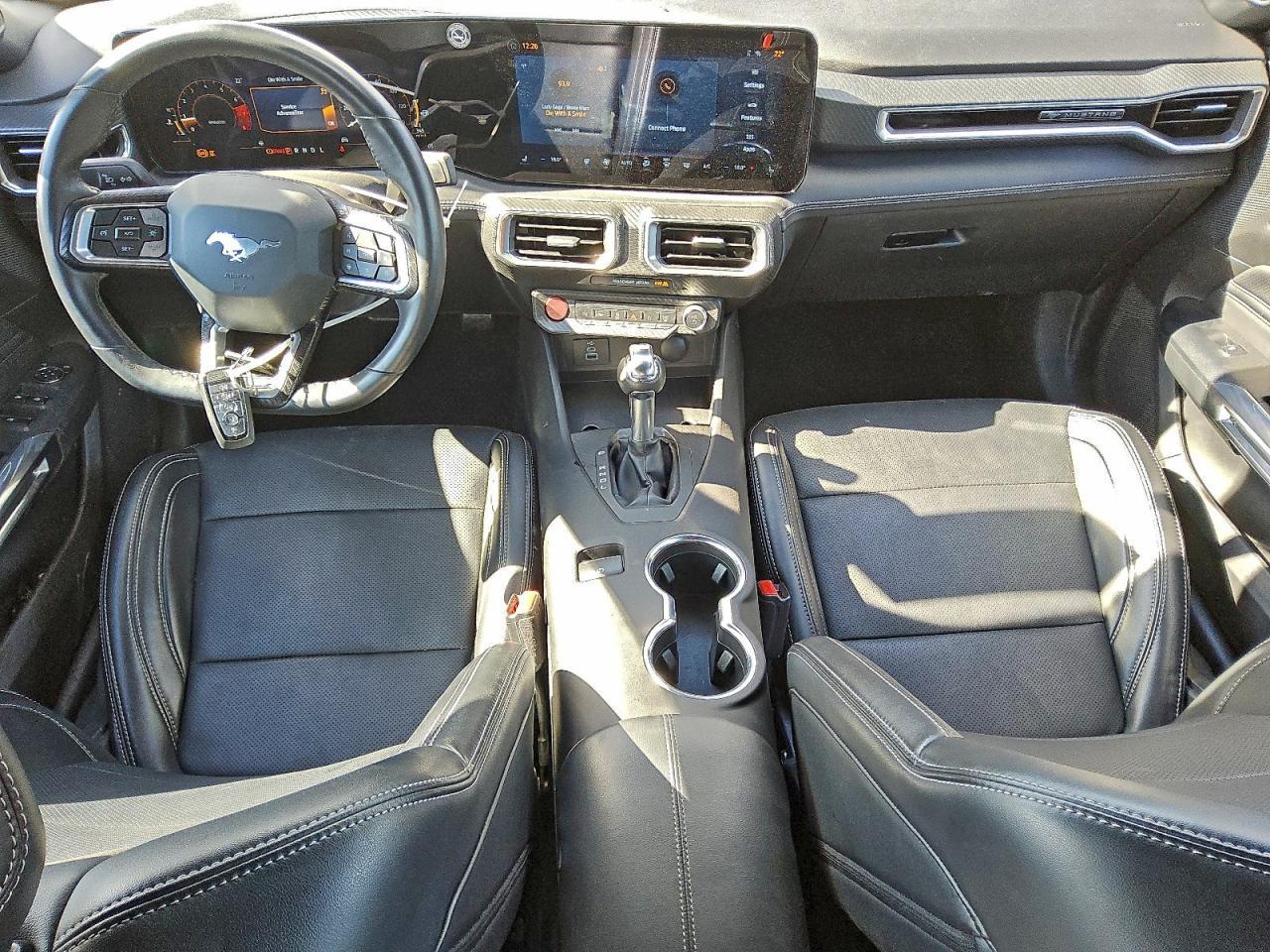 2025 FORD MUSTANG