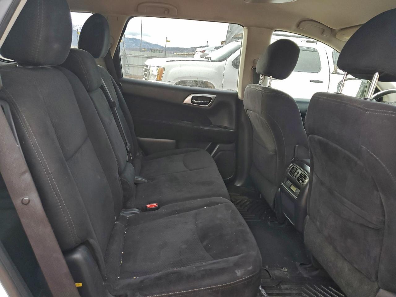 2016 NISSAN PATHFINDER