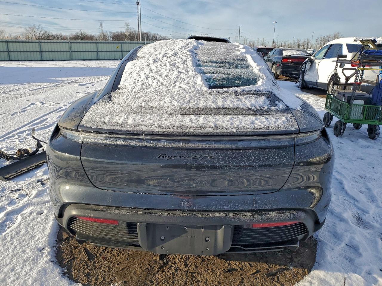 2022 PORSCHE Taycan