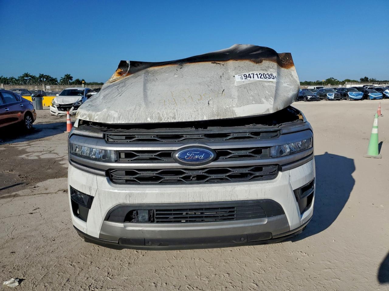 2023 FORD Expedition