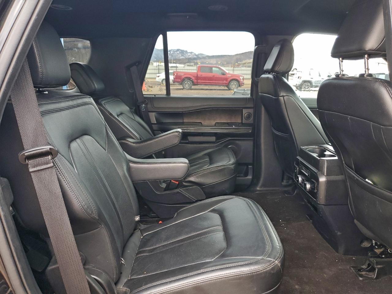 2021 FORD Expedition