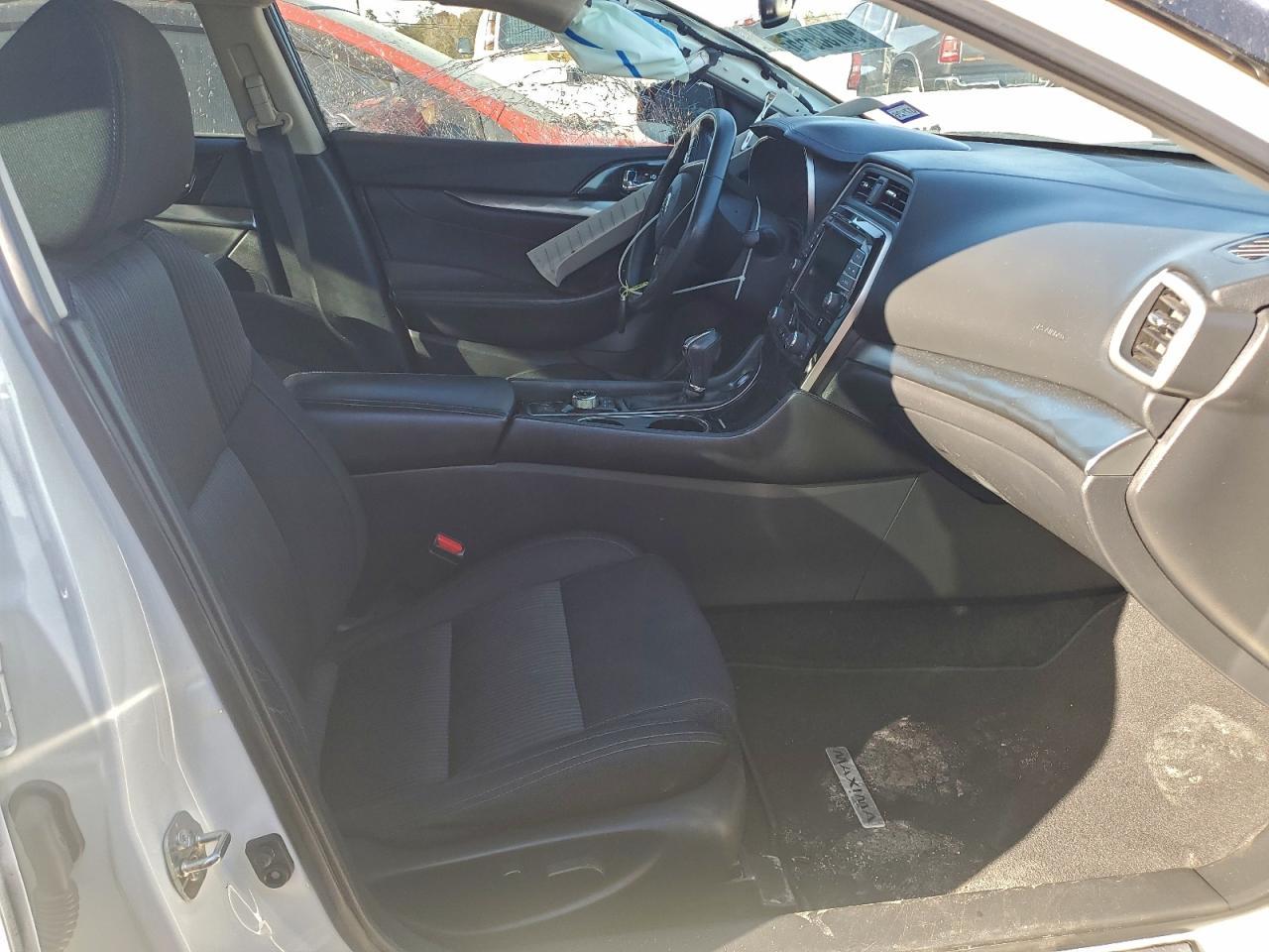 2019 NISSAN Maxima