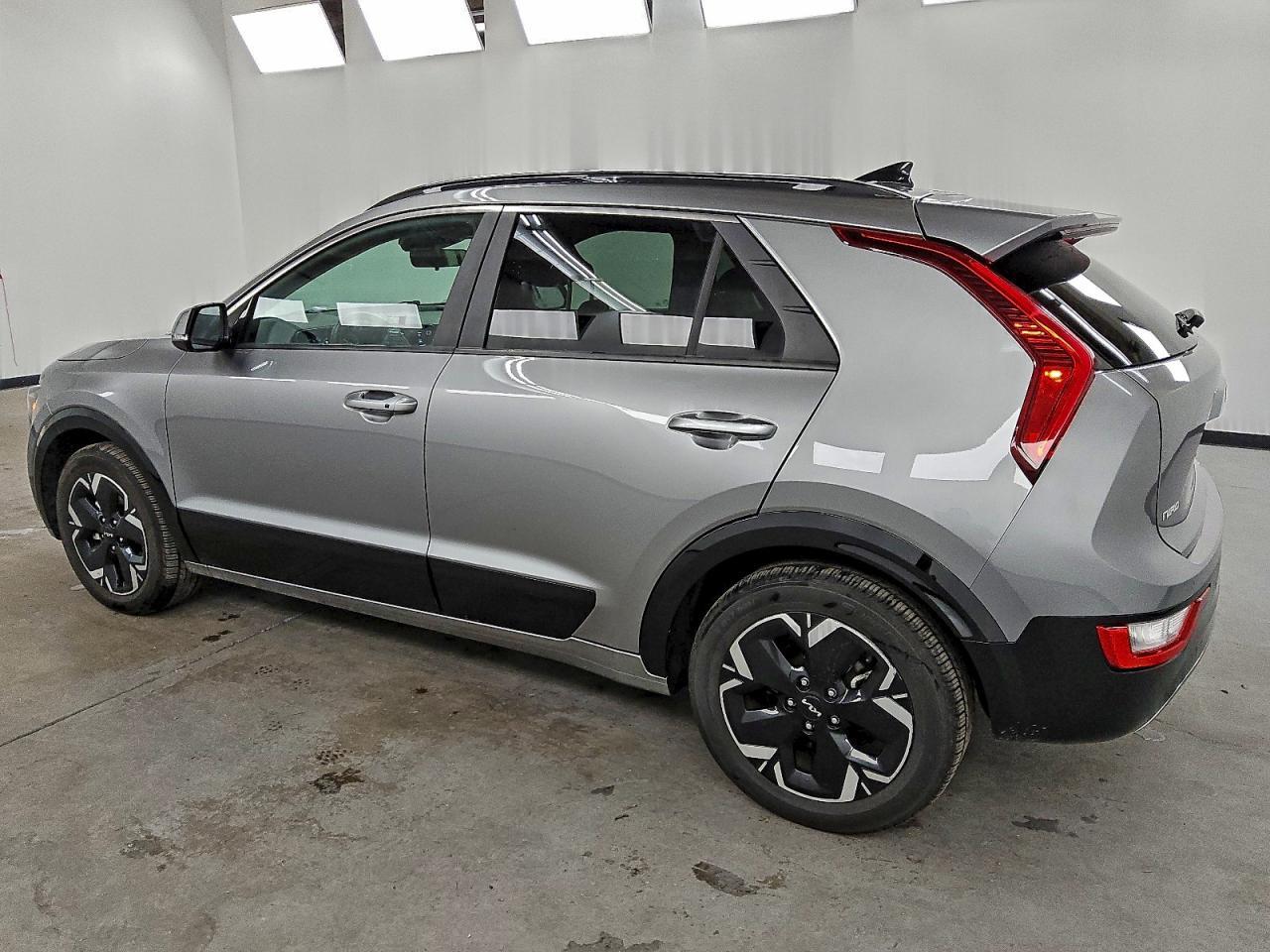 2023 KIA Niro