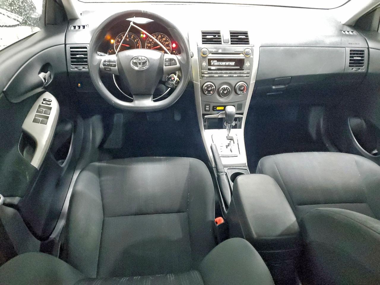 2011 TOYOTA COROLLA