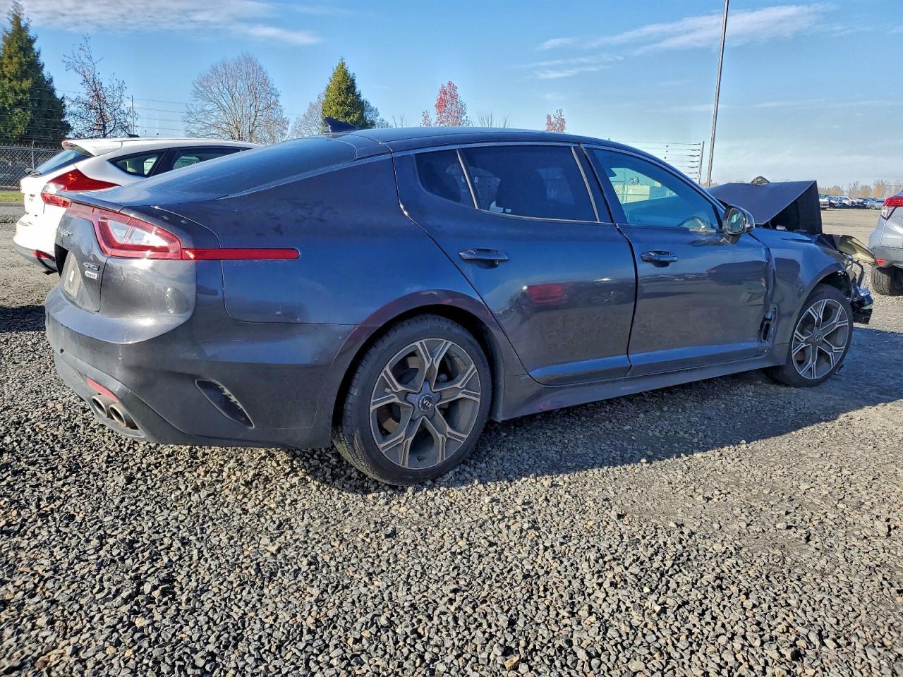 2021 KIA Stinger