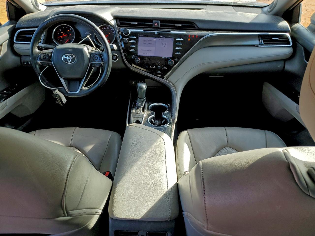 2018 TOYOTA CAMRY