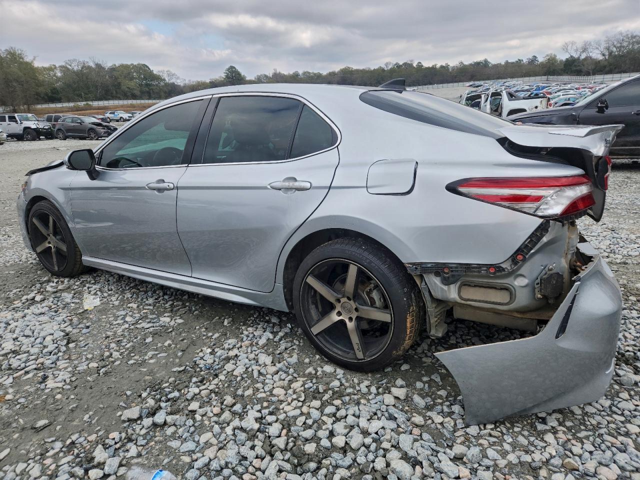 2018 TOYOTA CAMRY