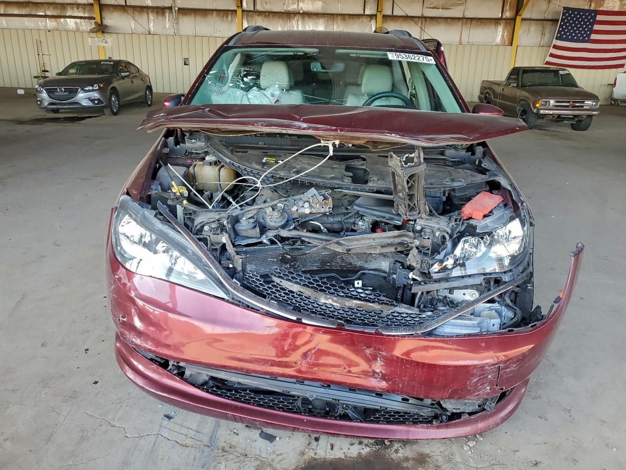 2021 CHRYSLER Voyager
