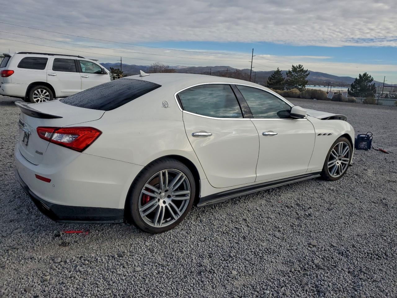 2017 MASERATI Ghibli