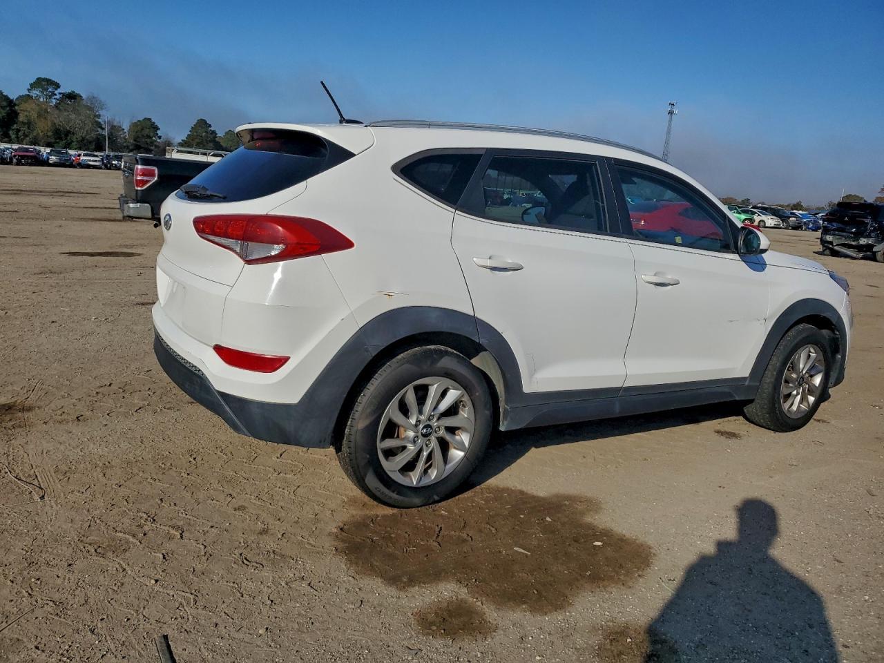 2016 HYUNDAI TUCSON