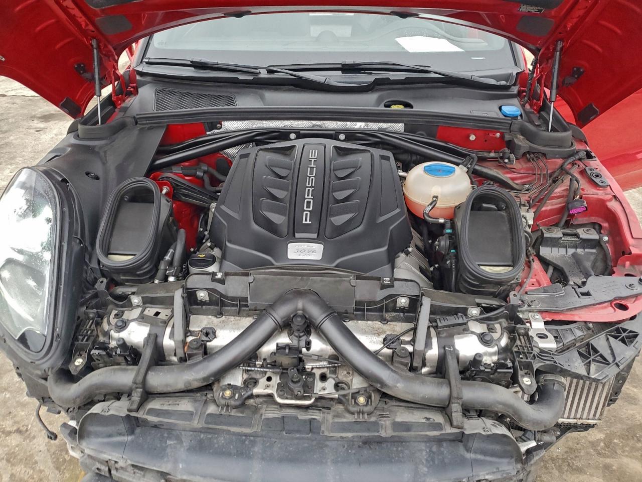 2017 PORSCHE Macan