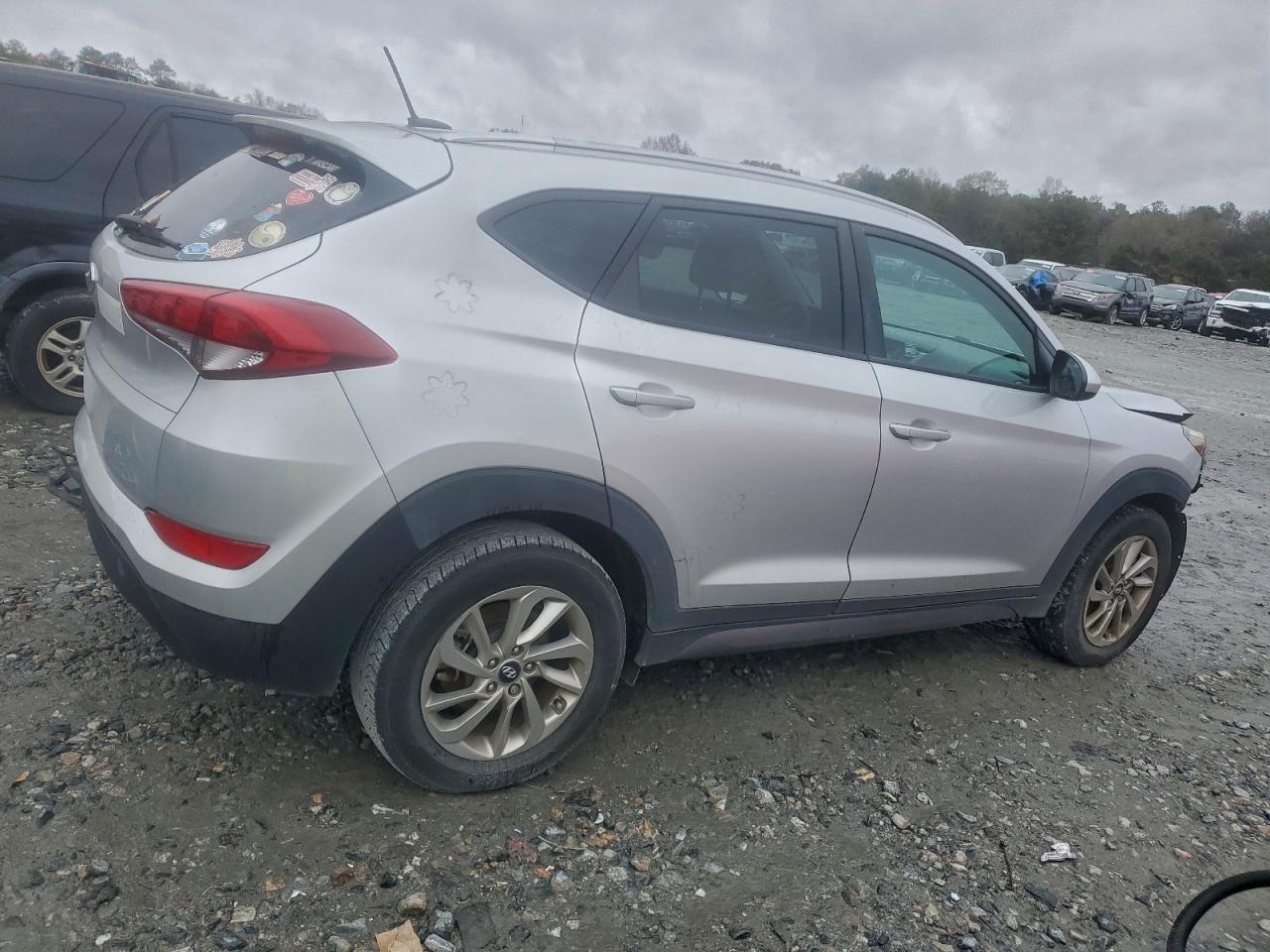 2016 HYUNDAI TUCSON