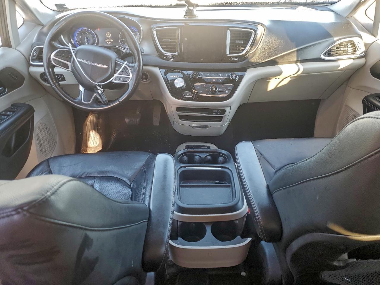 2020 CHRYSLER Pacifica