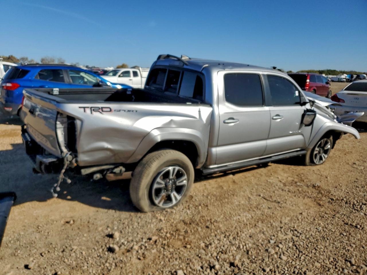 2016 TOYOTA TACOMA
