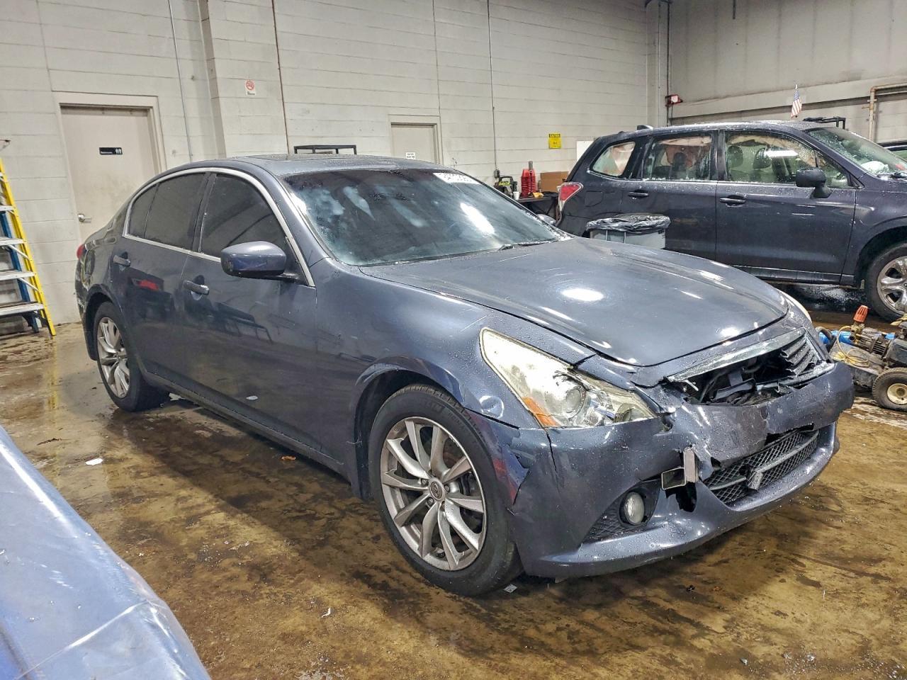 2010 INFINITI G37