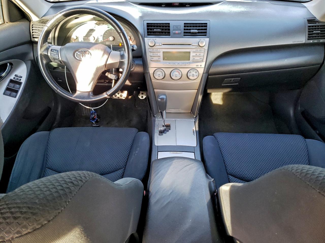 2011 TOYOTA CAMRY