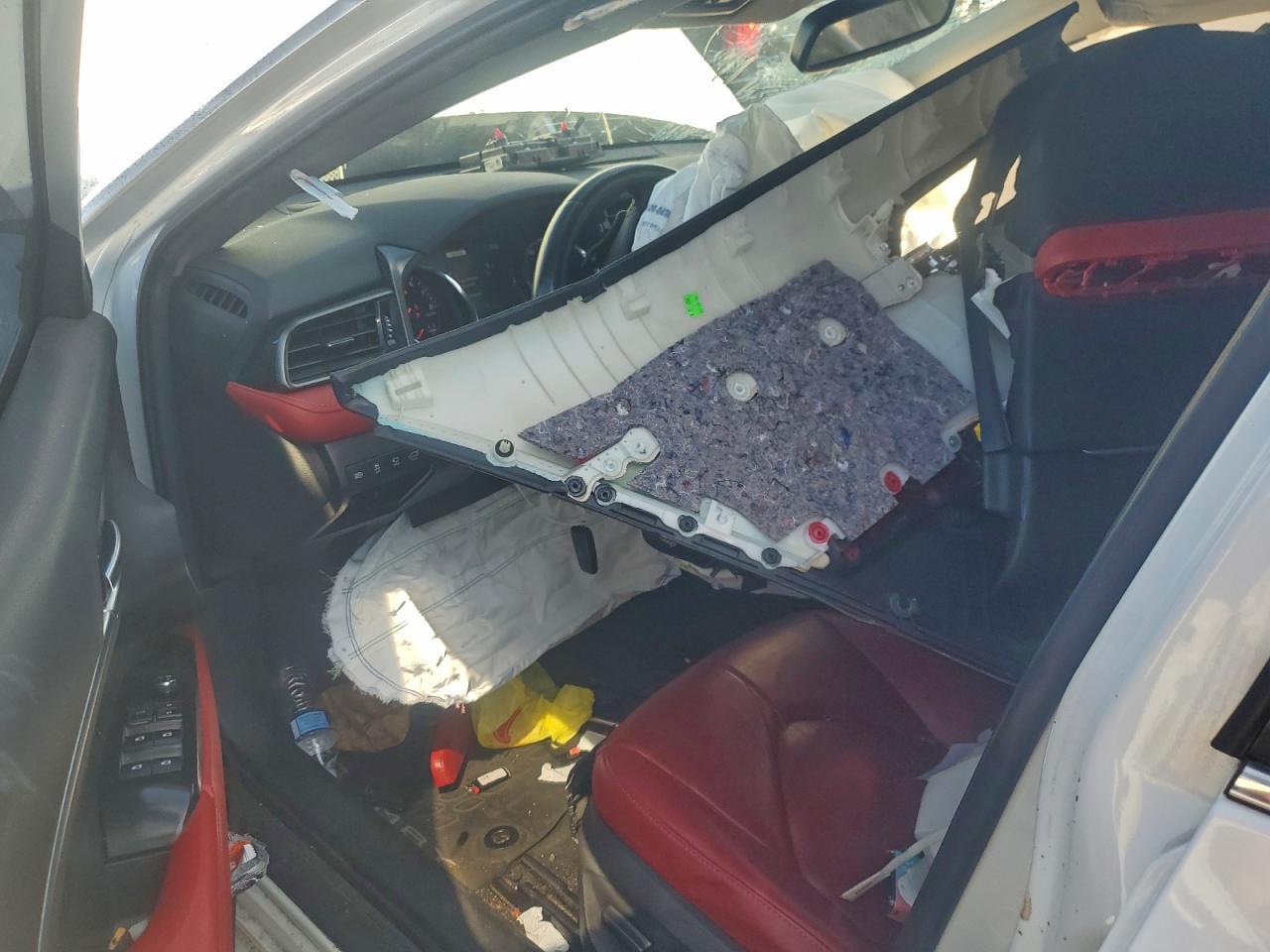 2019 TOYOTA CAMRY