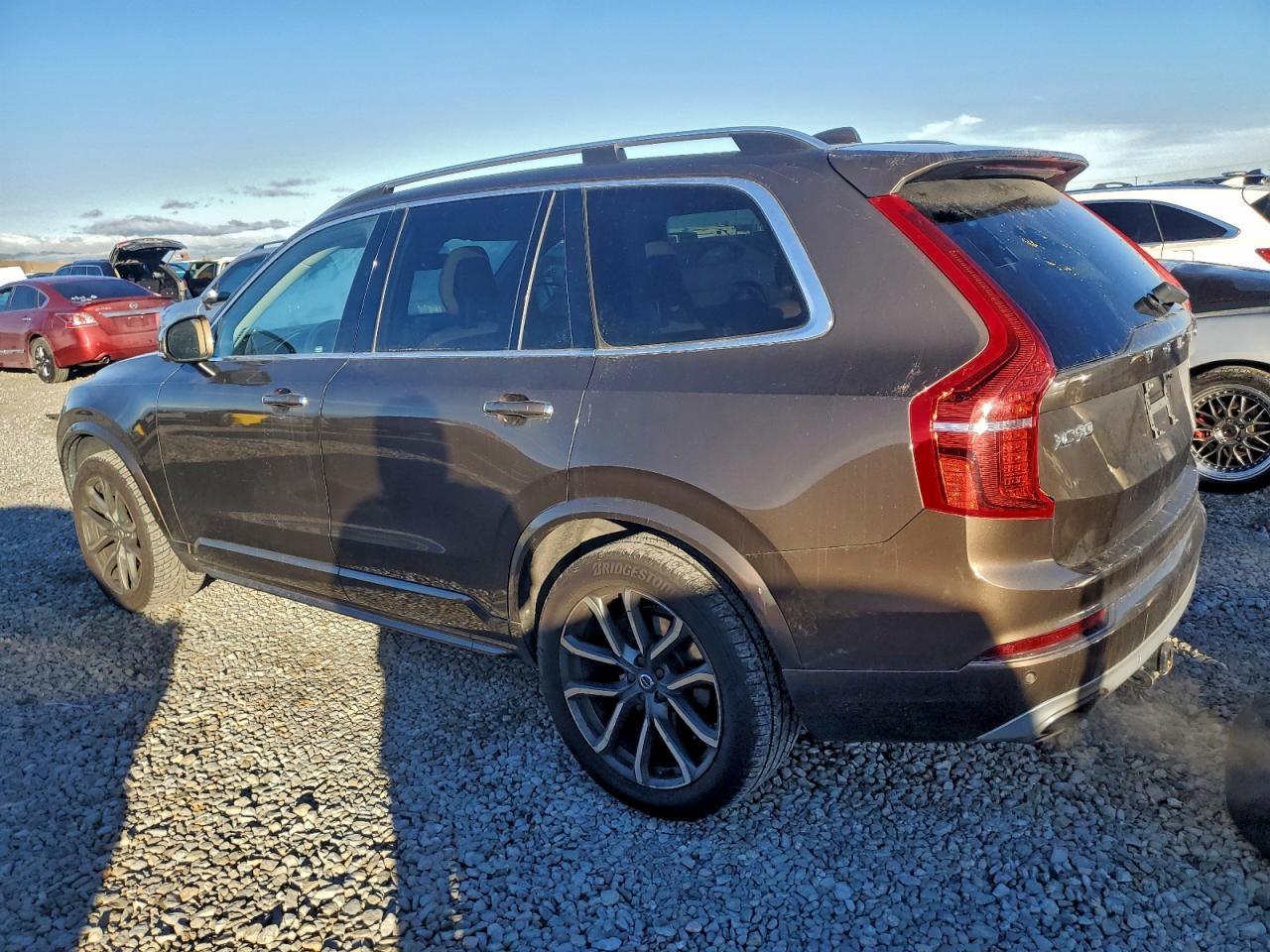 2016 VOLVO XC90