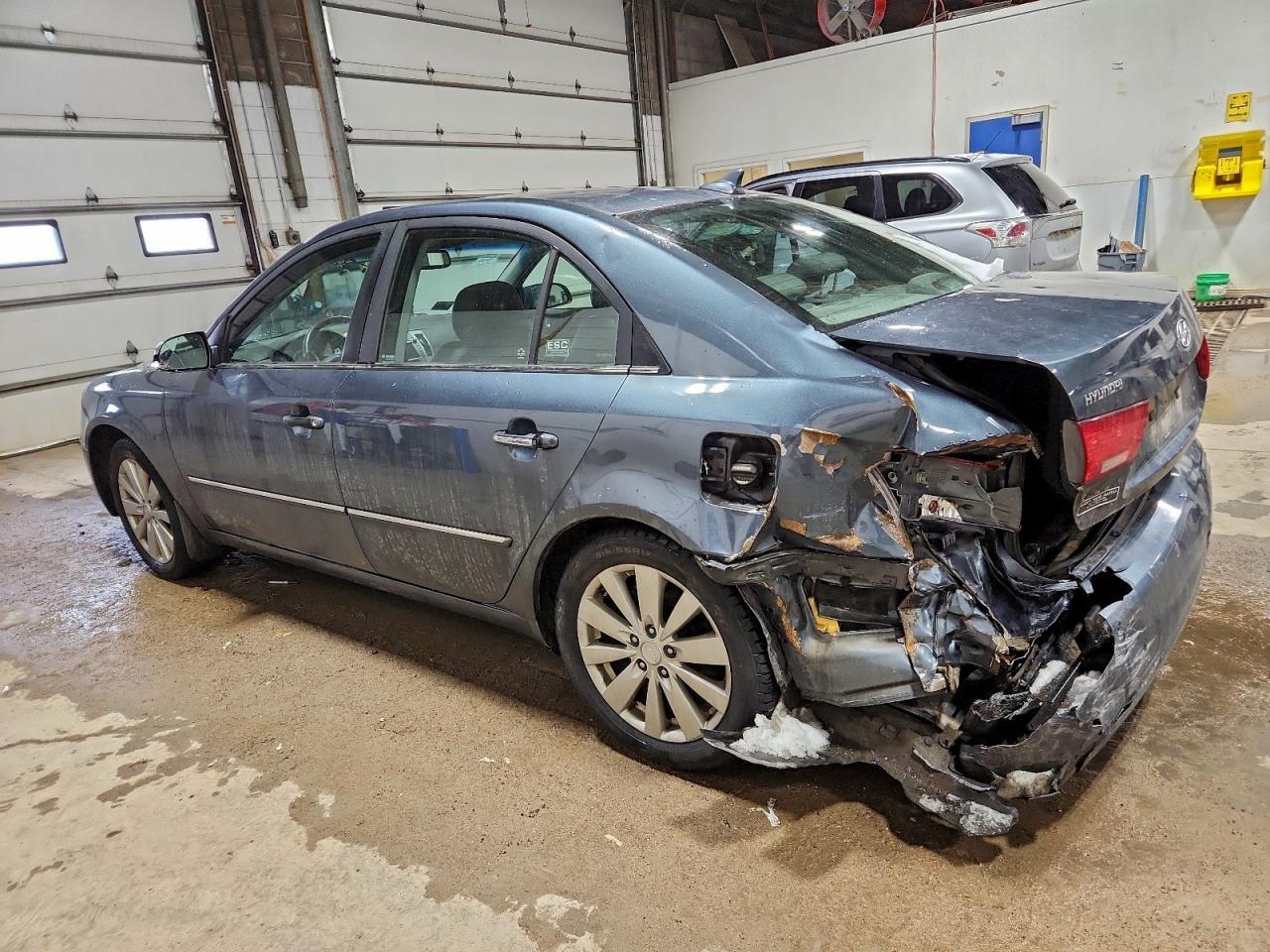2010 HYUNDAI SONATA