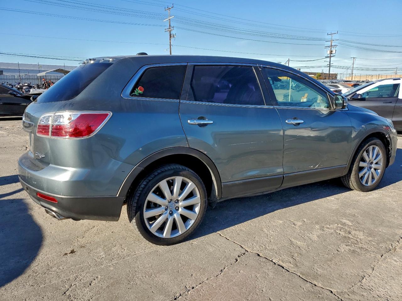 2010 MAZDA CX-9