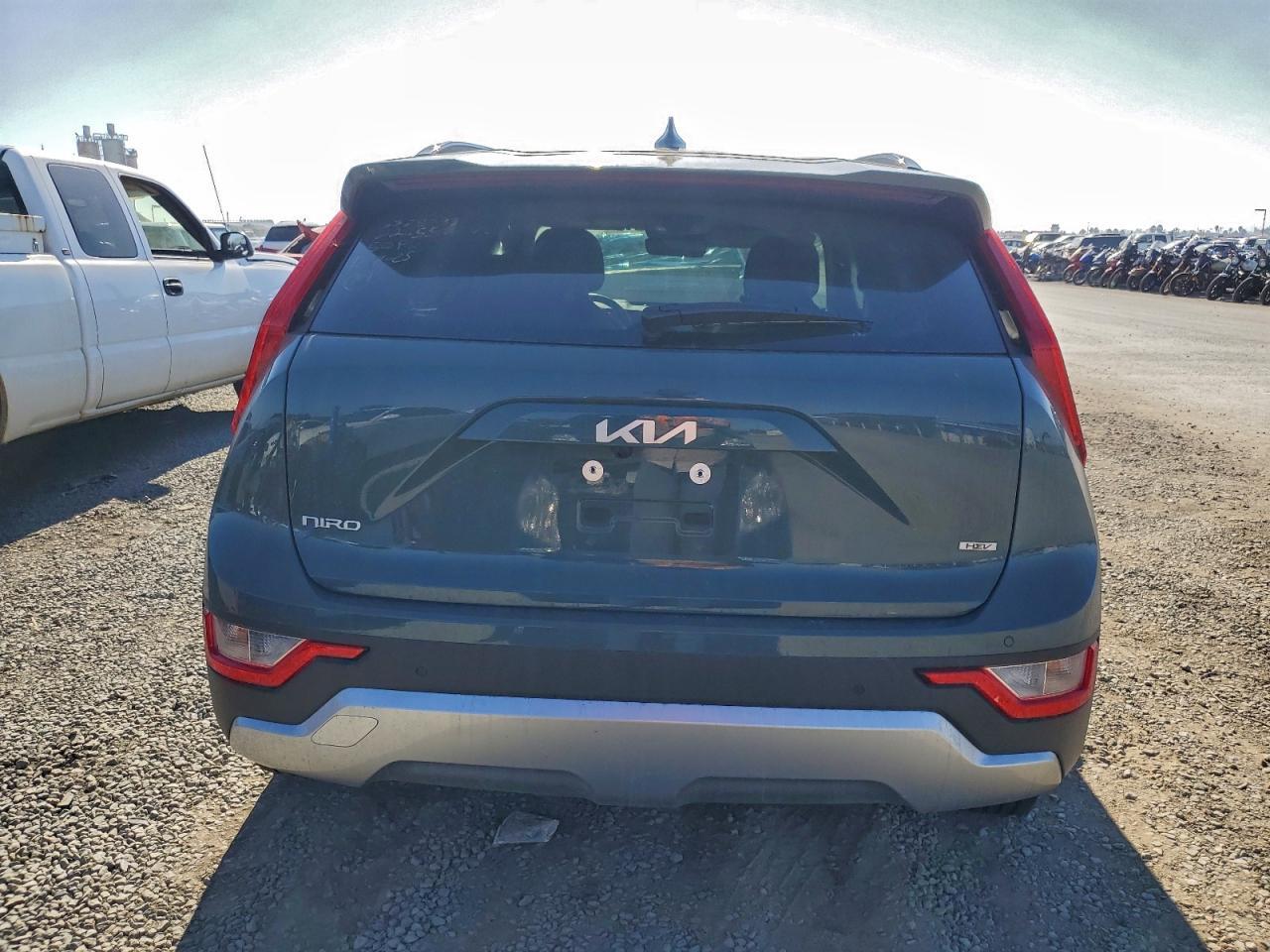 2023 KIA Niro