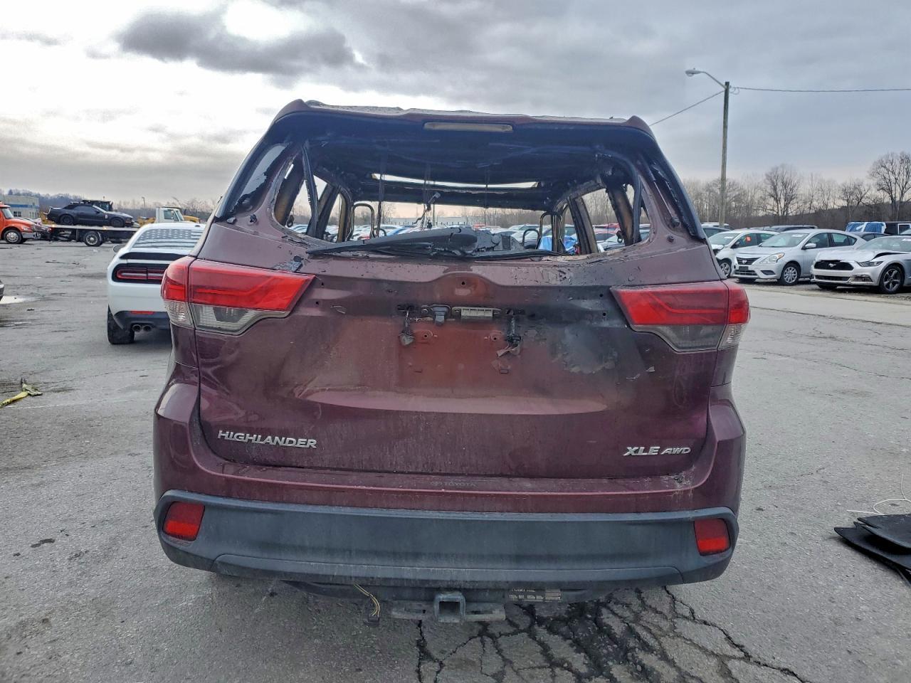 2018 TOYOTA HIGHLANDER