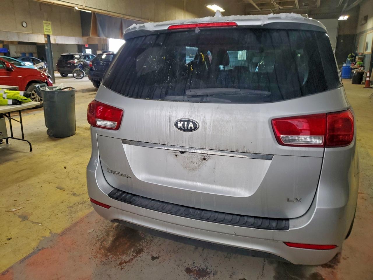 2016 KIA SEDONA