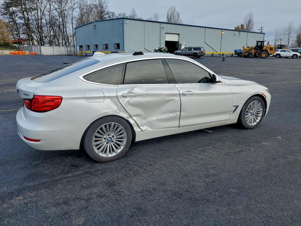 2015 BMW 3 SERIES
