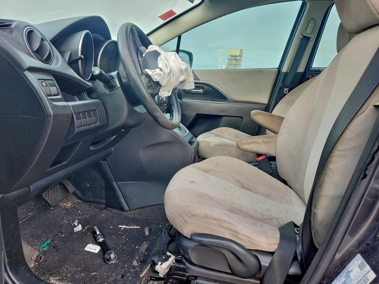 2013 MAZDA 5