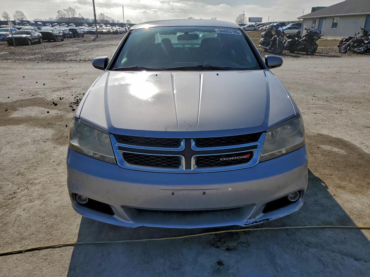 2013 DODGE Avenger