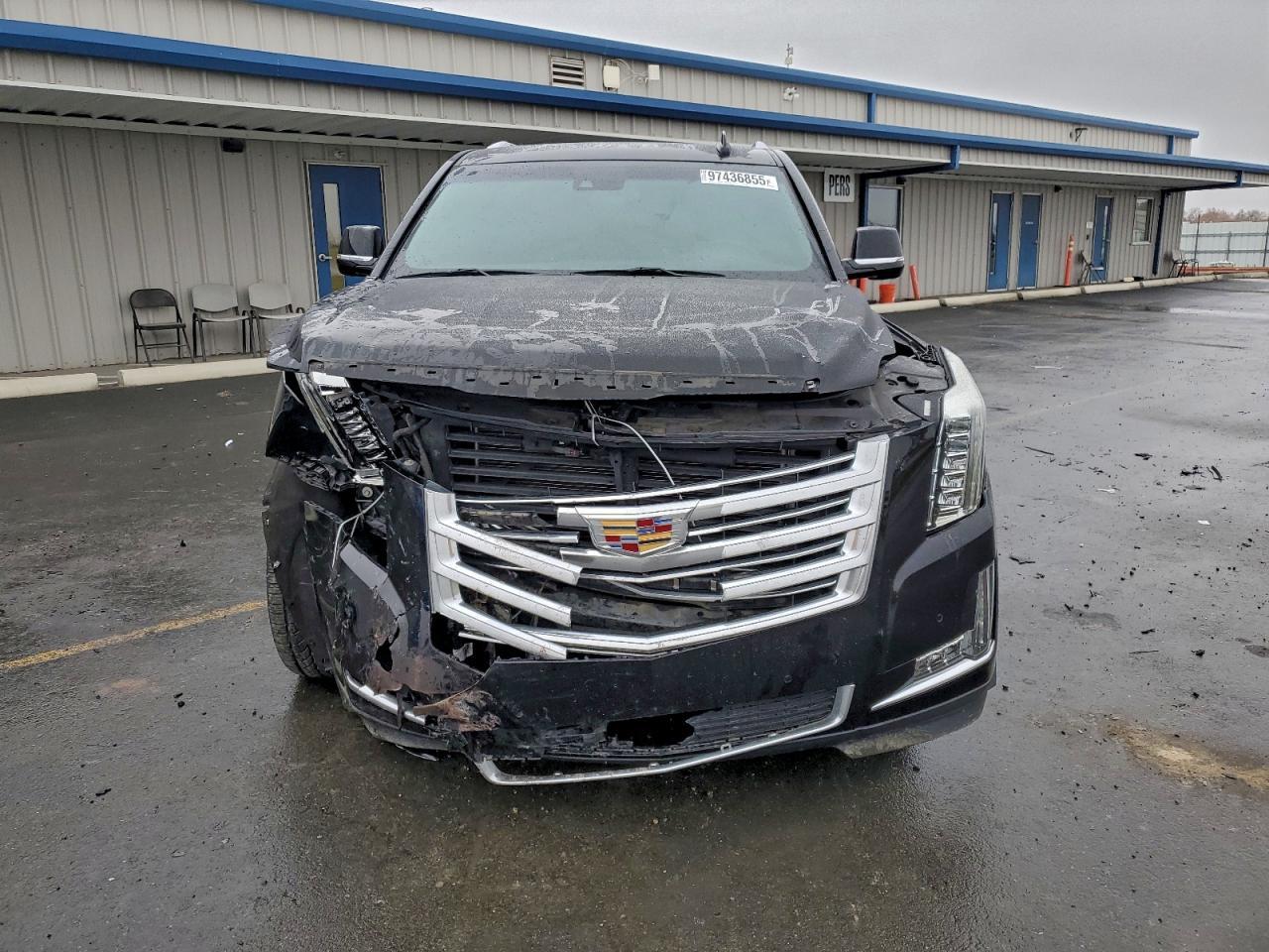2018 CADILLAC ESCALADE