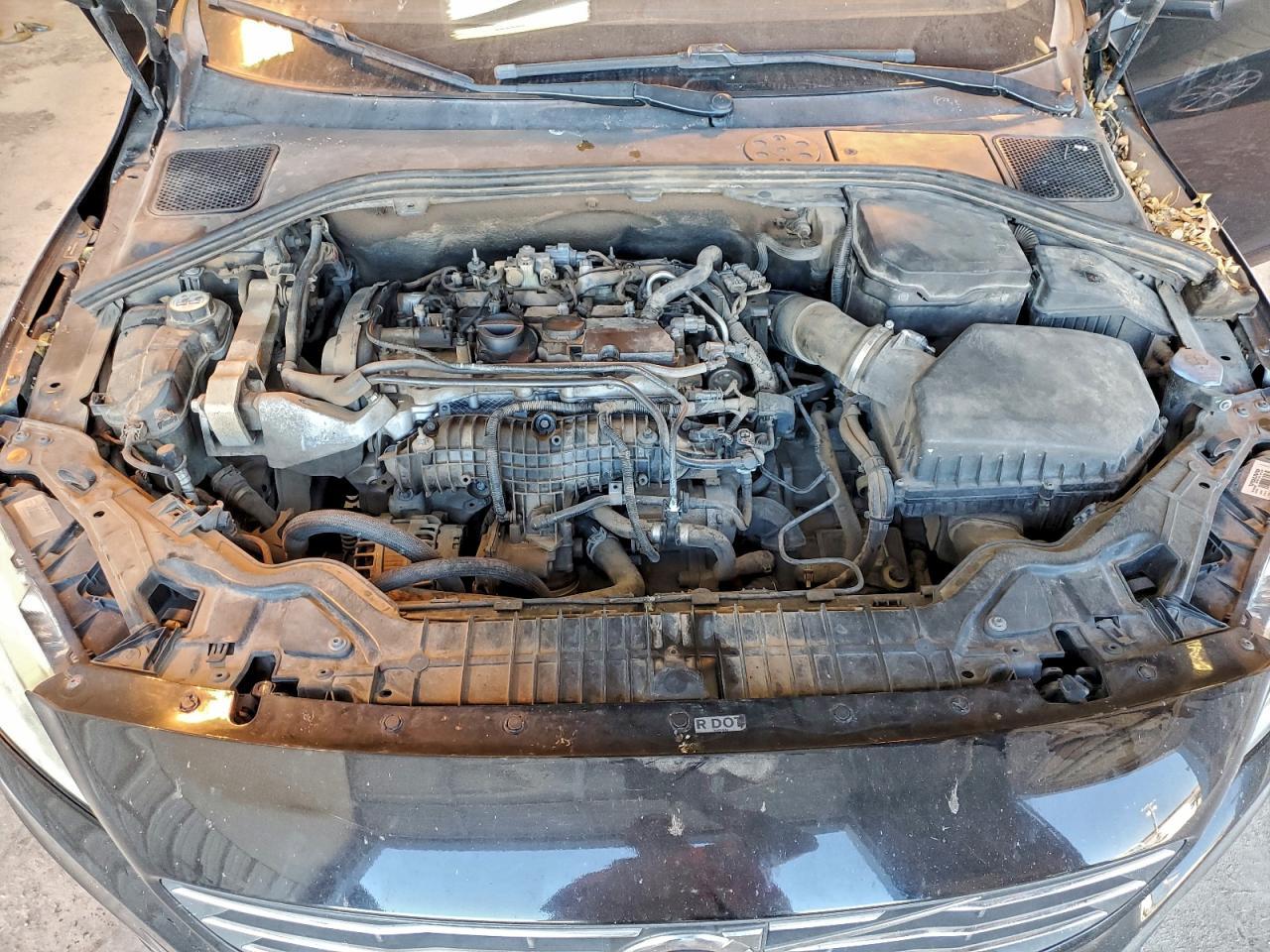 2015 VOLVO S60